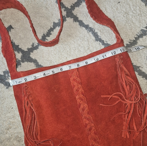 Raj Imports 100% Genuine Leather Fringe Boho Style Crossbody Bag - Picture 3 of 6